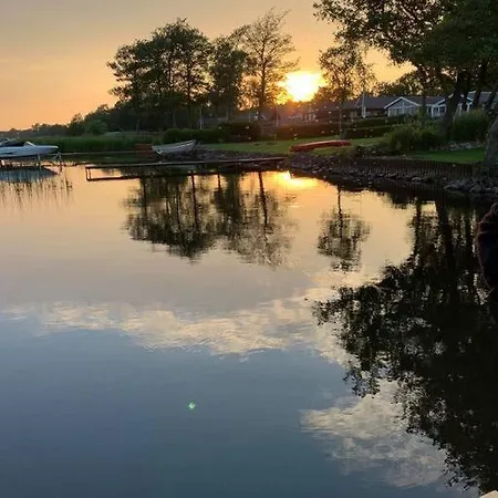 Дом отдыха Huset Ved Soen Taet Pa Herning Og Mch Og Boxen 90 M2