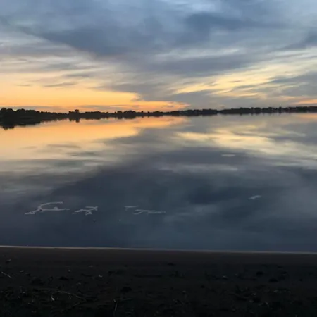 Дом отдыха Huset Ved Soen Taet Pa Herning Og Mch Og Boxen 90 M2 *