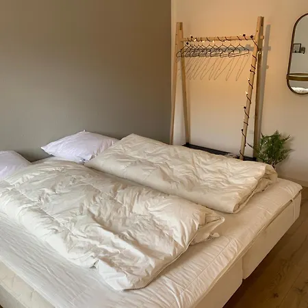 Huset Ved Soen Taet Pa Herning Og Mch Og Boxen 90 M2