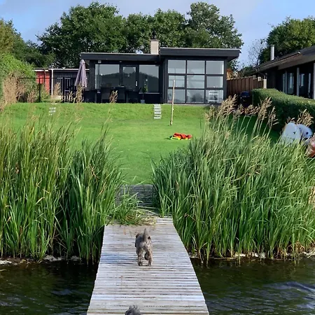Huset Ved Soen Taet Pa Herning Og Mch Og Boxen 90 M2 Casa de Férias *