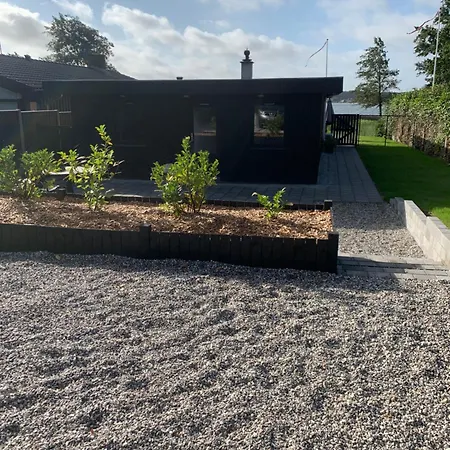 Дом отдыха Huset Ved Soen Taet Pa Herning Og Mch Og Boxen 90 M2 *