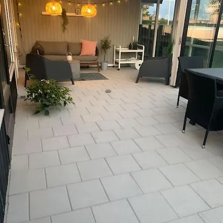 Huset Ved Soen Taet Pa Herning Og Mch Og Boxen 90 M2 펜션