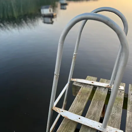 Huset Ved Soen Taet Pa Herning Og Mch Og Boxen 90 M2 Sunds