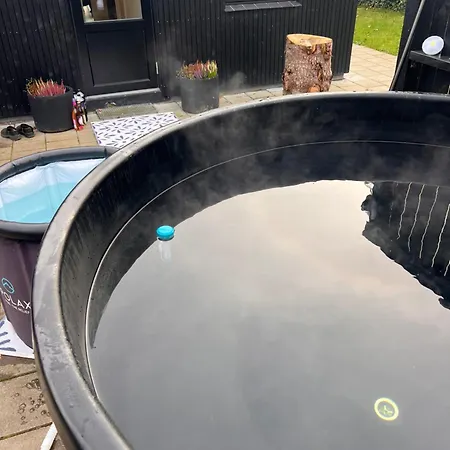 Huset Ved Soen Taet Pa Herning Og Mch Og Boxen 90 M2 Hébergement de vacances Sunds