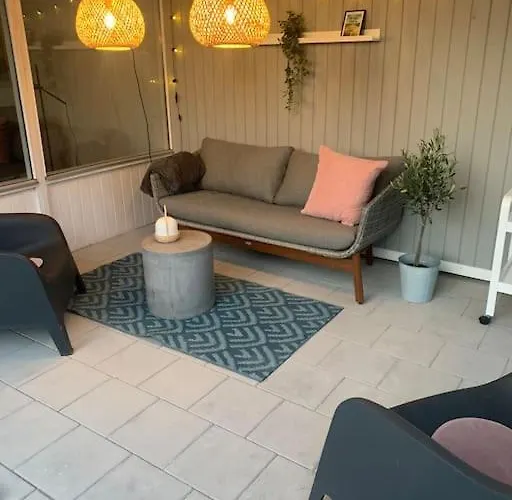 Huset Ved Søen Tæt På Herning Og Mch Og Boxen 90 M2 Feriehus