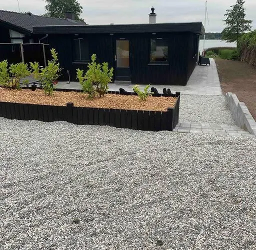 Feriehus Huset Ved Søen Tæt På Herning Og Mch Og Boxen 90 M2