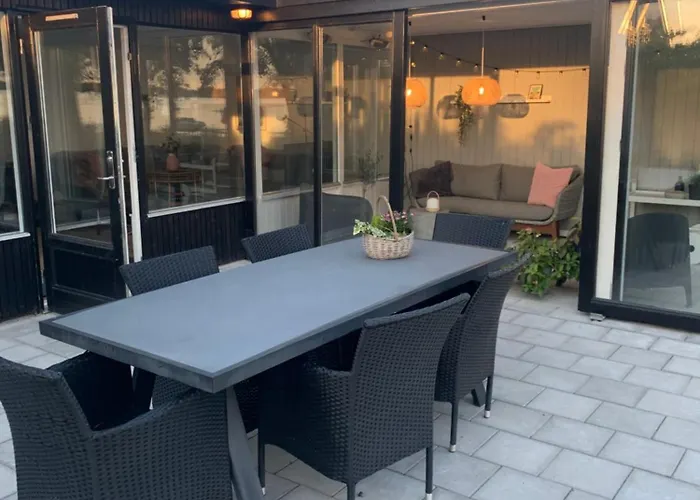 Huset Ved Søen Tæt På Herning Og Mch Og Boxen 90 M2 Feriehus Sunds